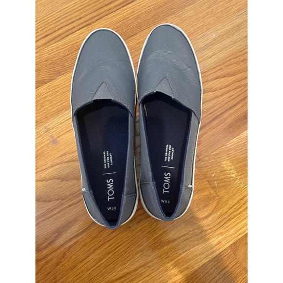 TOMS Women's Gray Slip On Casual Shoes Size‎ 9.5 - Picture 2 of 4